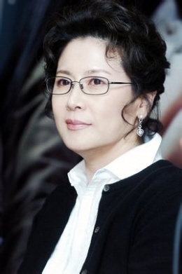 生 日: 1953-06-01 籍 贯: 韩国 身 高: 164 体 重: 45 民 族: 朝鲜族