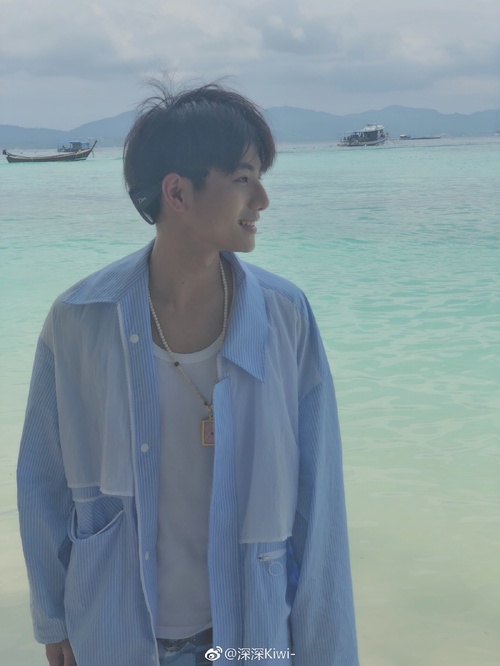 李振宁个人资料 明星李振宁简介 名人李振宁简历 