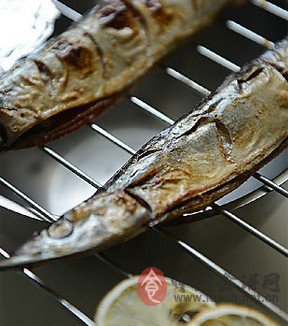 盐烤秋刀怎么做?