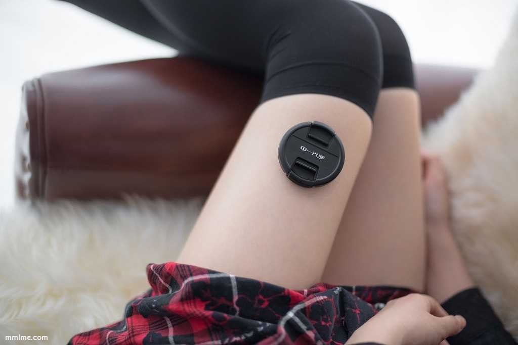 图片[3]-《玩手机的黑丝妹妹》 [森萝财团] R15-008 写真集[78P]-美了么