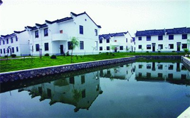 父母去世后城里人能继承农村宅基地吗