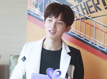 孙泽源安利表情包