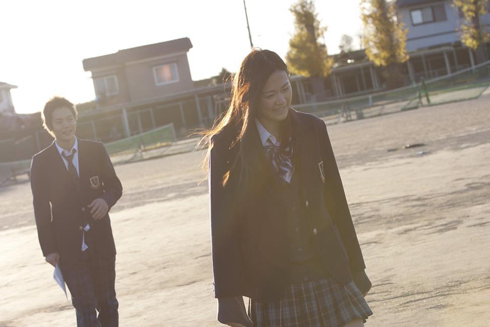 《无用的我看见了天》-高清电影-在线观看