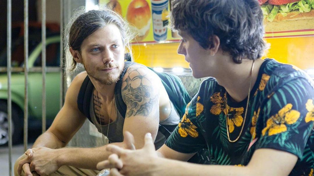 《中转站》-高清电影-在线观看