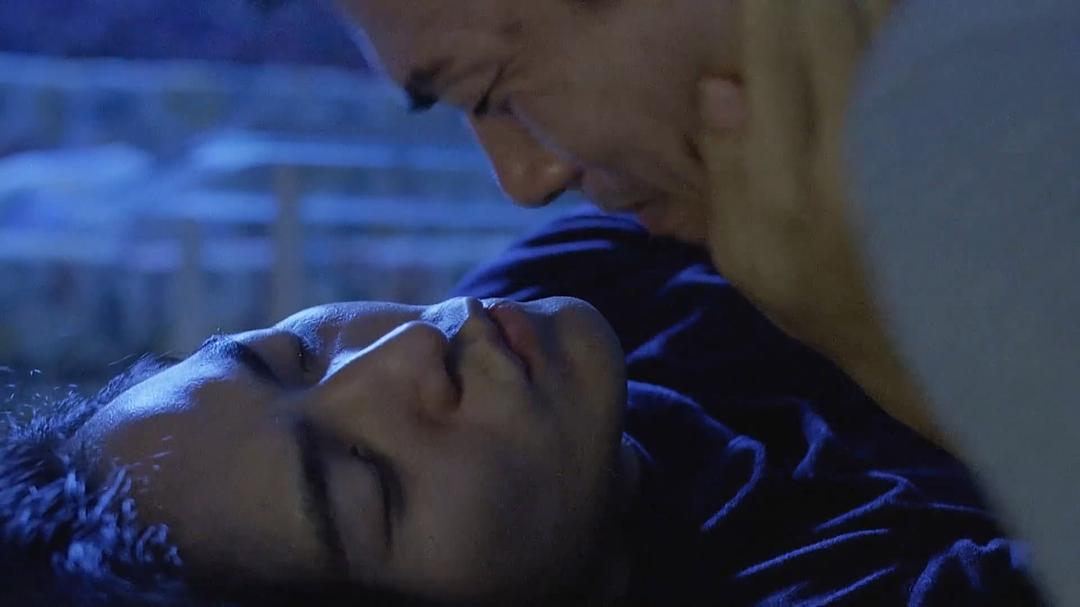 《爱上百分百英雄》全集-高清电影完整版-在线