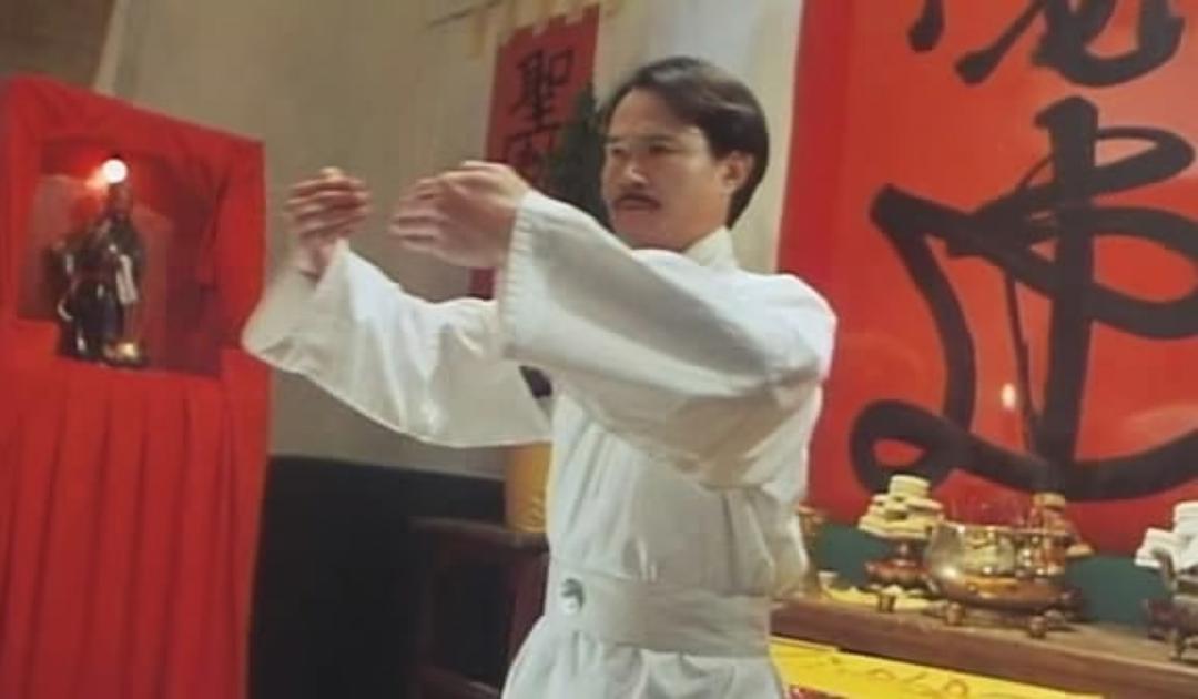 《鬼打鬼之黄金道士》-高清电影