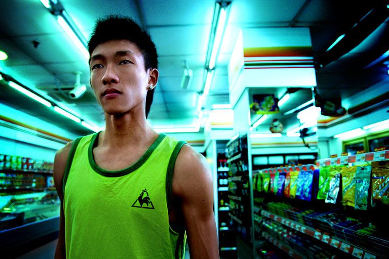 《烈日当空》全集-高清电影完整版-在线观看