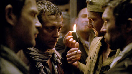 《穿梭集中营》-高清电影-完整版在线观看