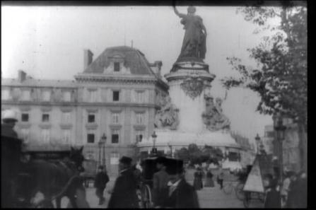 巴黎,共和国广场剧照