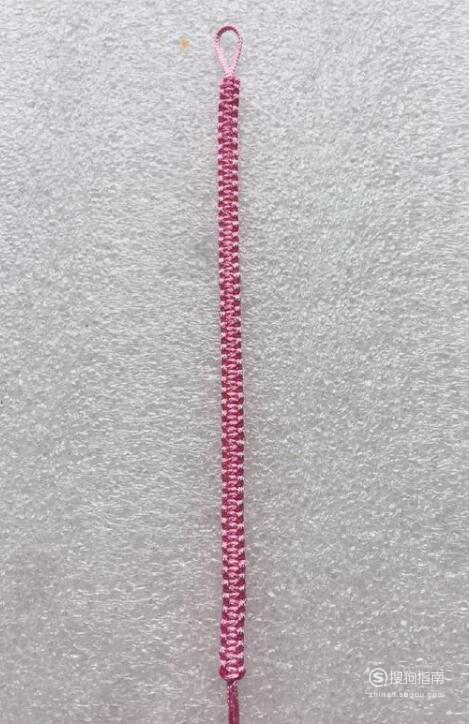 平结手链编织方法 手工编织：平结五彩手链的简单编法